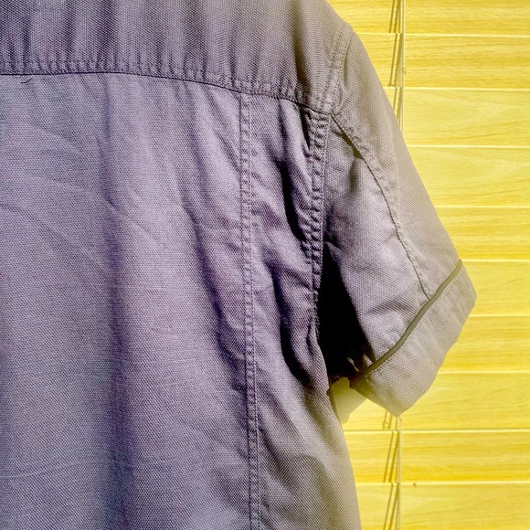 Guess Short Sleeve Button Down Shirt 100% - Picture 7 of 12